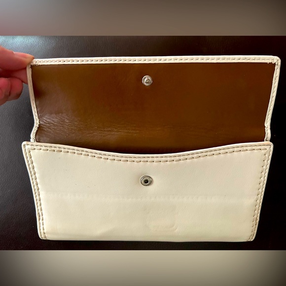 Coach Twist Clasp Slim Envelope Wallet - Picture 4 of 4